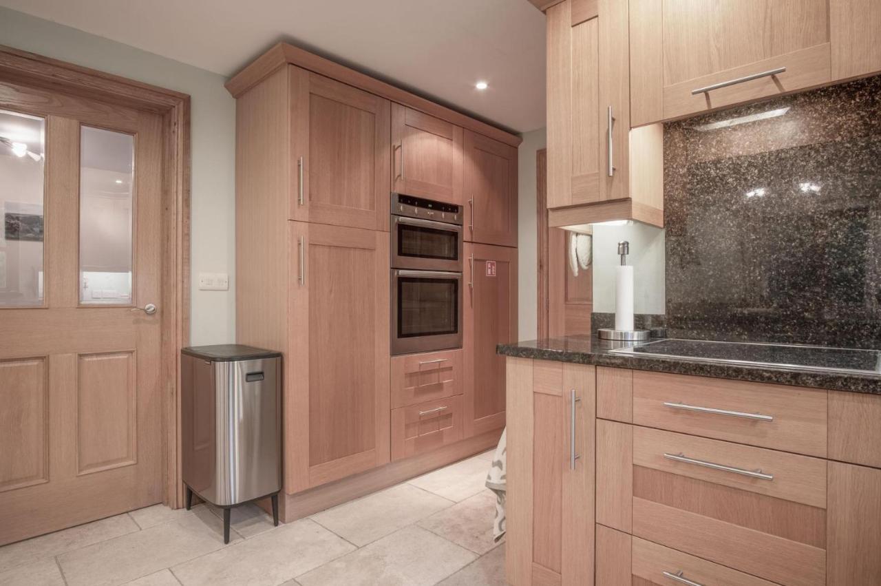 Llais Afon - 3 Bedroom Holiday Home - Fishguard Exterior photo