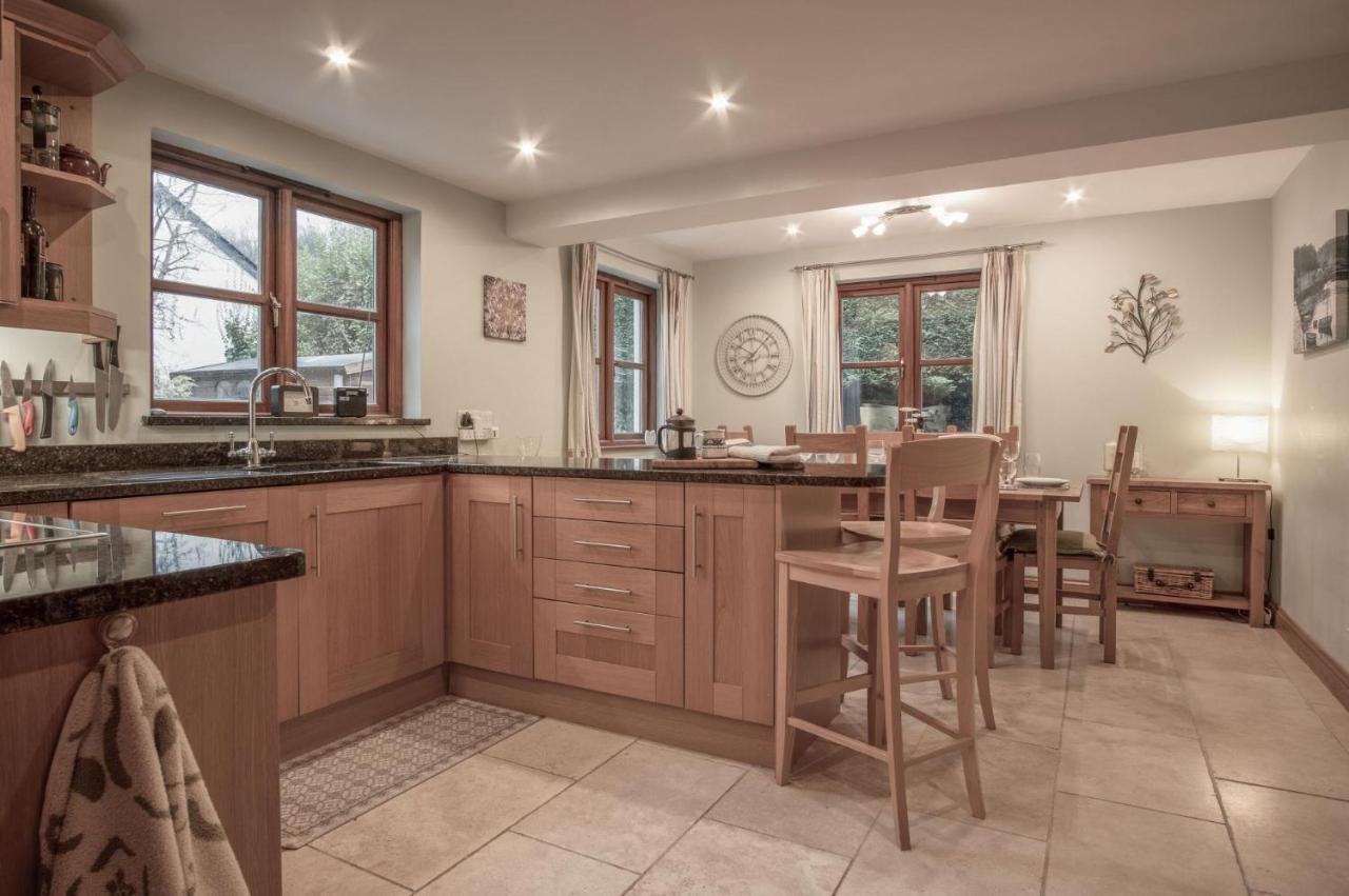Llais Afon - 3 Bedroom Holiday Home - Fishguard Exterior photo
